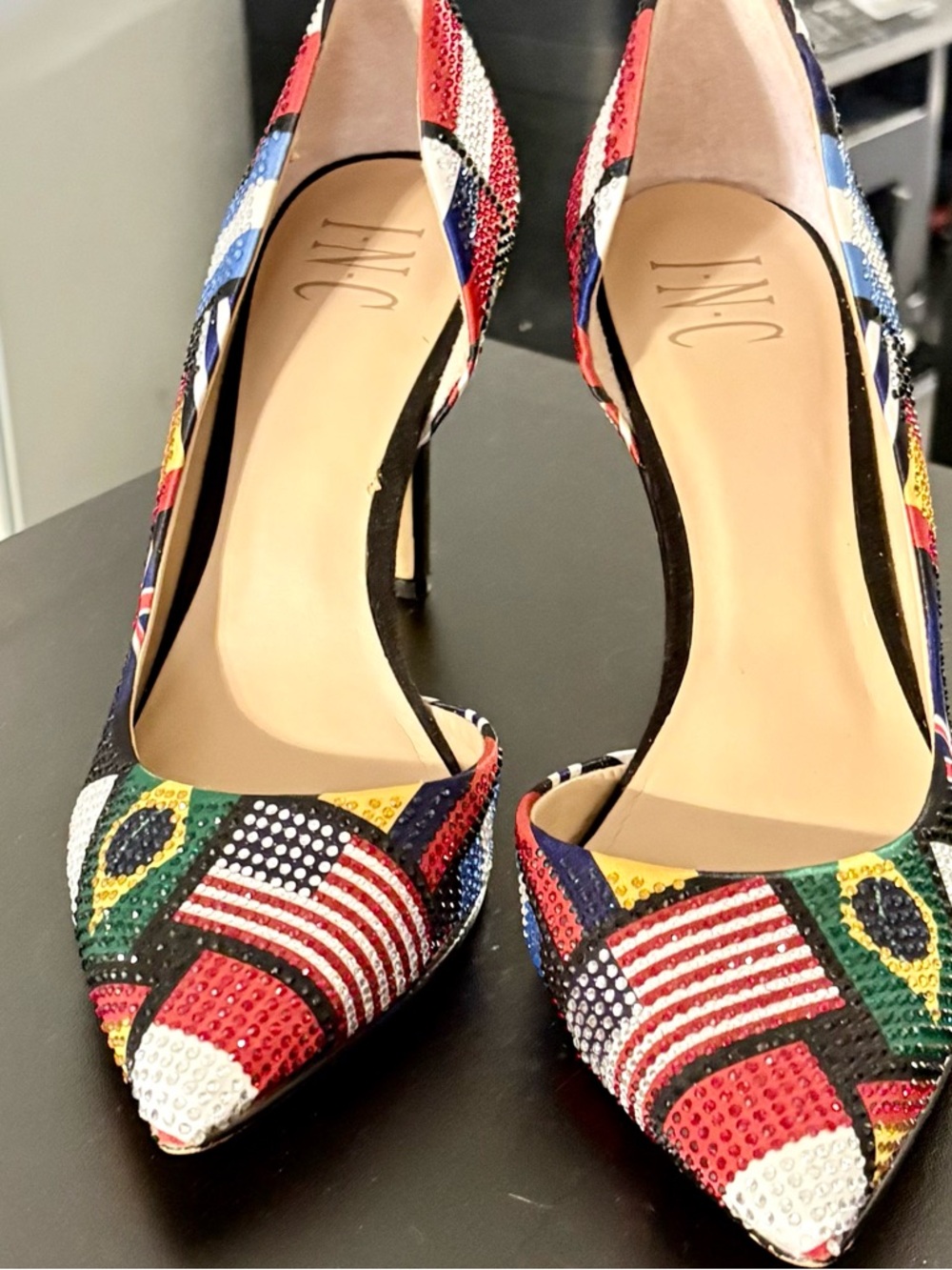 Embellished Pointed Toe Flat in Multicolor 7.5